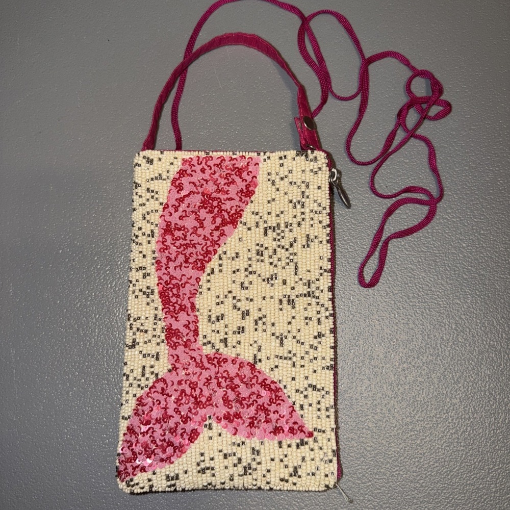 NWOT Bamboo Trading Company Mermaid Tail Fuchsia Club Bag, Cell Phone Purse